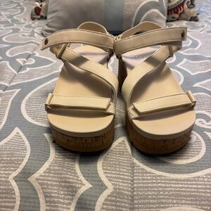 Reef Luna Vista Higher size 7 light Bone color